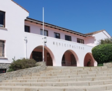 Decretan prisión preventiva para tesorera municipal de Algarrobo acusada por desfalco de $1.000 millones