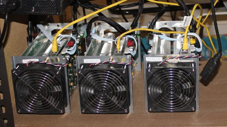 Logro extraordinario: Minero en solitario asegura recompensa de bloque con solo 0.0004% del hashpower de Bitcoin