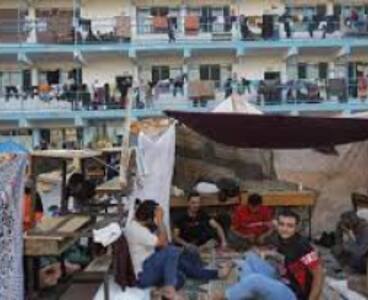 Palestinos denuncian bombardeo israelí con decenas de muertos contra colegio de la ONU en Gaza