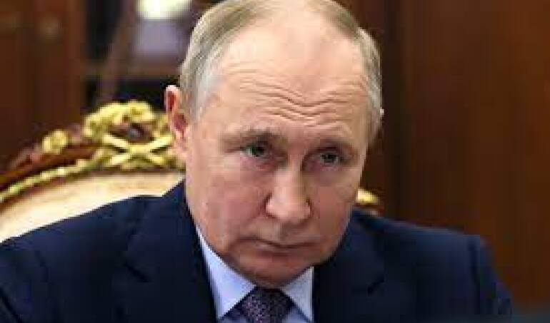 Putin admite necesidad de detener la tragedia en Ucrania