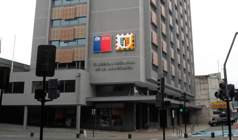 Detienen a una funcionaria del Gobierno Regional de La Araucanía tras allanamiento