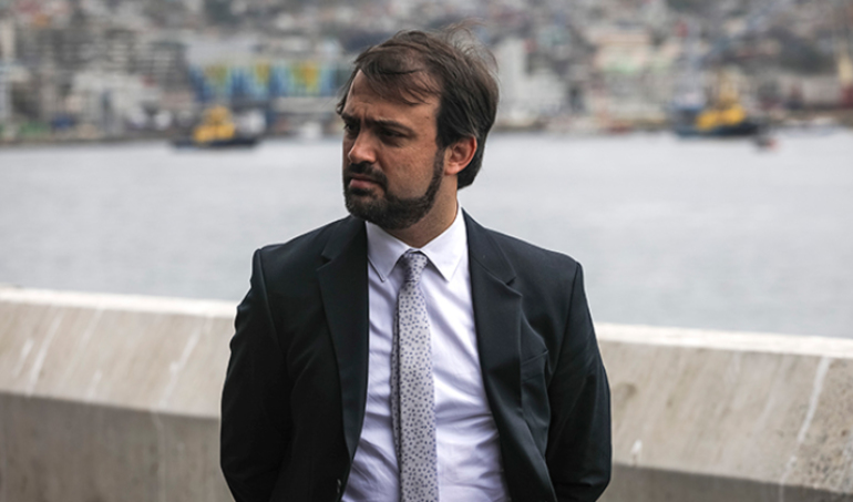 Jorge Sharp vuelve a sus funciones de alcalde después de la suspensión del Tricel