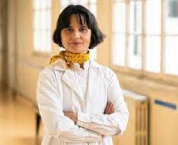 La doctora Anamaría Arriagada ganó las elecciones del Colegio Médico con el apoyo público de Michelle Bachelet