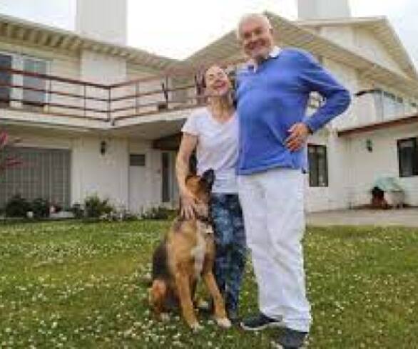 Les roban regalos en la casa de la familia del presidente Boric en Punta Arenas: Eran para los recolectores de basura