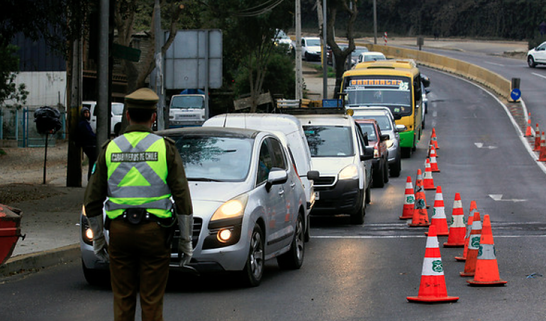 Más de 120 mil vehículos saldrían de la RM este fin de semana largo