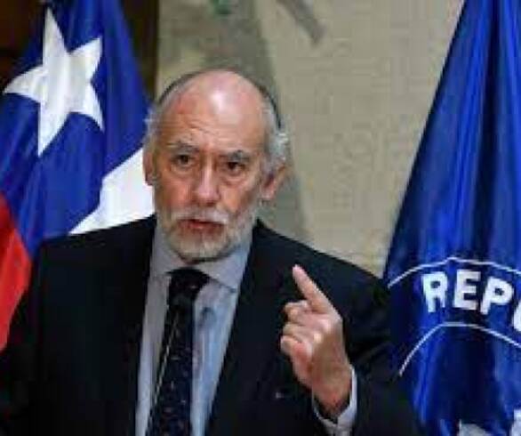 Senador Iván Flores: Las isapres y su impacto en las personas