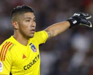Arquero de Colo Colo y de la selección: Brayan Cortés ficharía por Vélez Sarsfield de su extécnico Gustavo Quinteros