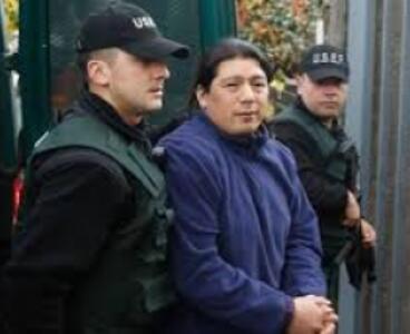 Celestino Córdova se presenta voluntariamente en centro de detención de Vilcún