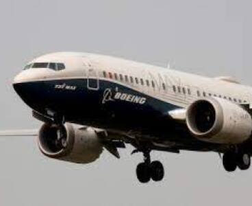 Ordenan dejar en tierra a 171 aviones Boeing tras grave incidente en EEUU