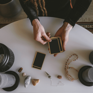 Descubre cuándo encontrarás el amor con la lectura del Tarot