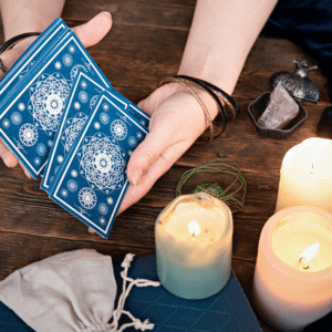 La guía del tarot para tomar decisiones en el amor